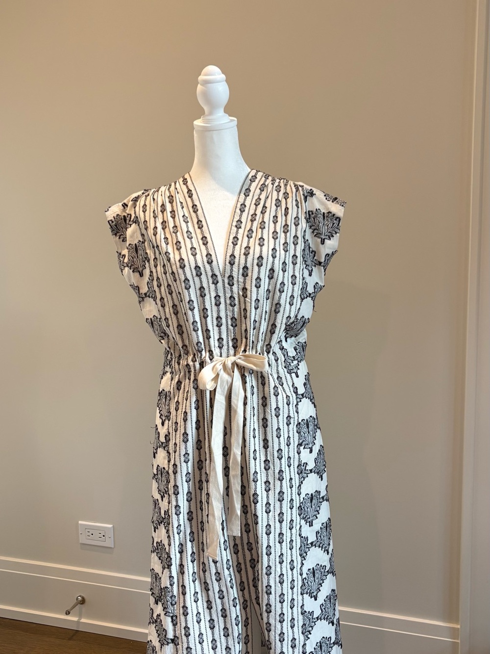 Billy Reid Cream and Black Printed Tie-Waist Maxi Dress